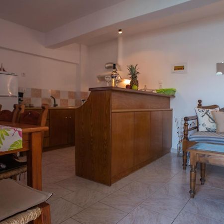 Villa Dina Apartments Алмирида Экстерьер фото